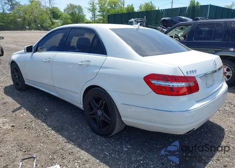 2013 Mercedes-Benz E 350 4Matic из США, поврежденный, VIN WDDHF8JB9DA770848